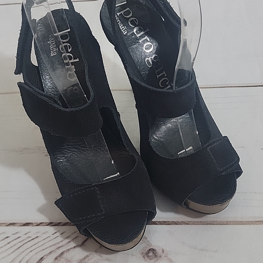 Pedro Garcia Suede Leather Cowhide size 39 High Heels made in Spain